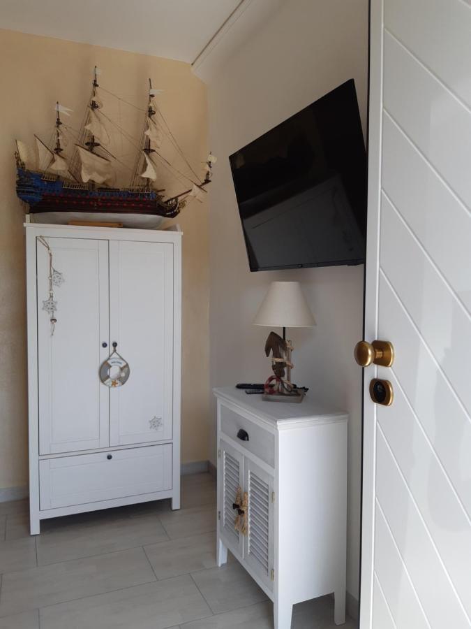Soleil Royal Piano Terra Lägenhet Viareggio Exteriör bild
